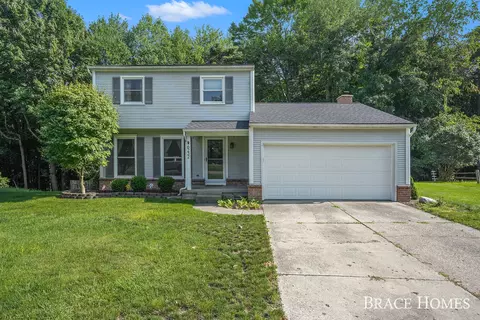 6232 Scotthille Dr SE, Ada, MI 49301