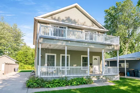 1019 Hazel St, South Haven, MI 49090