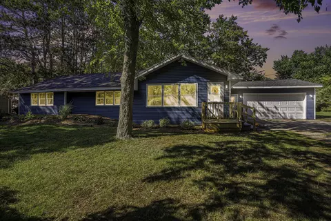 276 Eugene Ave, Norton Shores, MI 49441