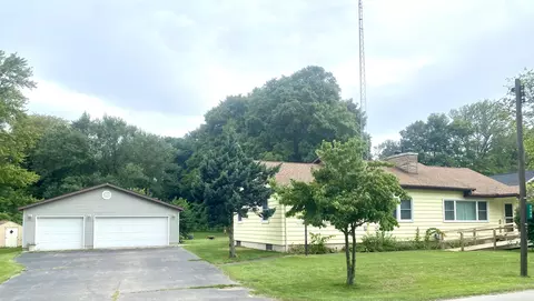 4948 Forest Park Ave, Watervliet, MI 49098