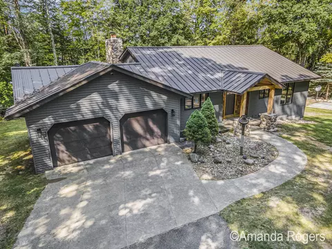5523 N Dexter Rd, Irons, MI 49644