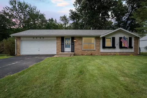 5595 Viking Dr, Jackson, MI 49201