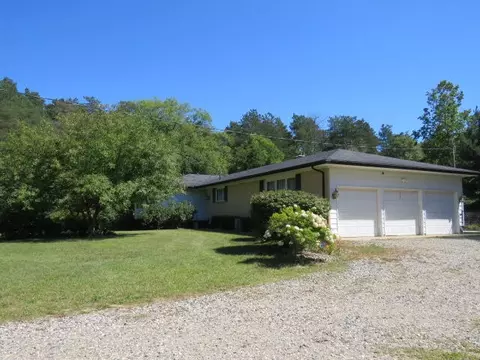 3700 E Kirby Rd, Battle Creek, MI 49017