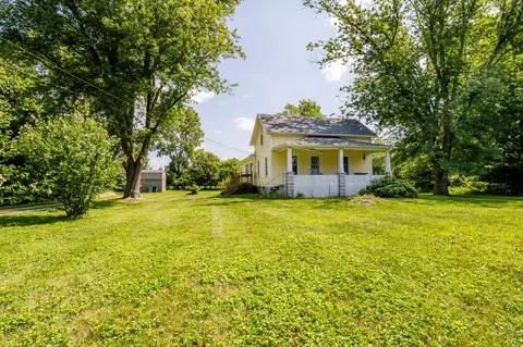 7395 Holden Rd, Stevensville, MI 49127