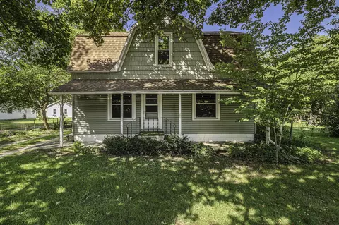 728 S Richardson St, Vicksburg, MI 49097