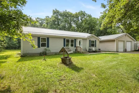 9660 Thornapple Ave, Grant, MI 49327