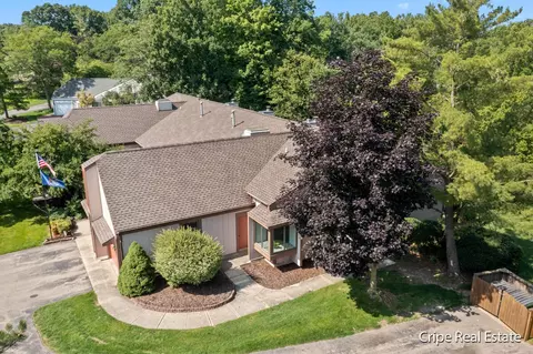 3553 Whispering Brook Dr SE, Kentwood, MI 49508