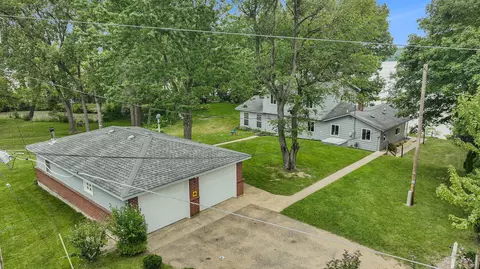 18935 Riverview Dr, Three Rivers, MI 49093 photo 2