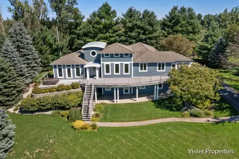 4314 Bedaki Ave NE, Lowell, MI 49331