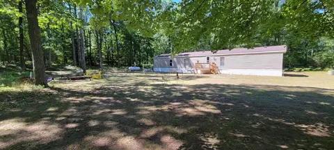 720 N M-37, Baldwin, MI 49304 photo 30