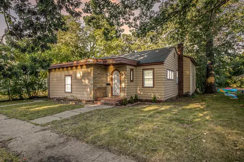 2317 Hoyt St, Muskegon Heights, MI 49444