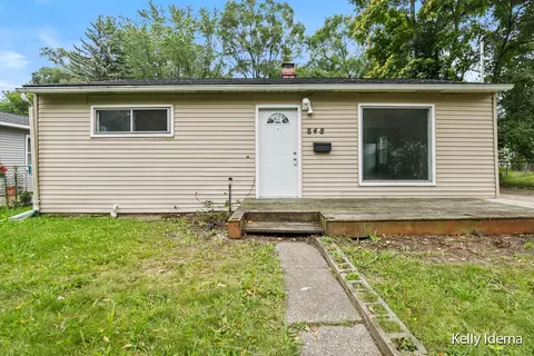 848 Woolsey Dr SW, Grand Rapids, MI 49503
