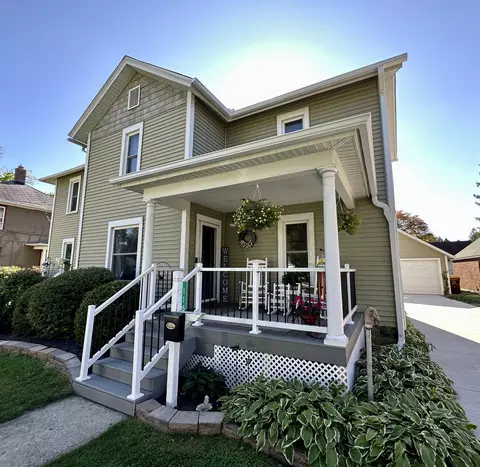 116 S Sycamore St, Marshall, MI 49068