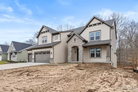 16656 Spring Tree Dr #19, Spring Lake, MI 49456 photo 2