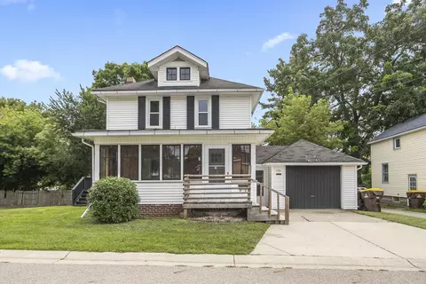 430 Taylor Ct, Ionia, MI 48846