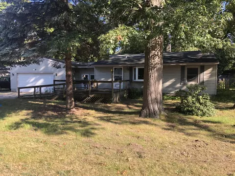 2050 Vine Ave, Muskegon, MI 49442