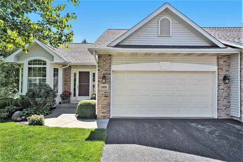 5309 Penrose Ln, Kalamazoo, MI 49009