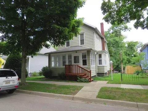 1015 Church St, St. Joseph, MI 49085