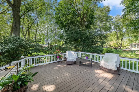823 Glenview Dr, Plainwell, MI 49080 photo 25