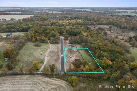 12464 Agate Ct SE, Alto, MI 49302