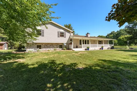 23730 38th Ave, Mattawan, MI 49071