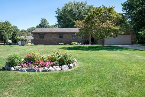 2249 Monterey Dr, Niles, MI 49120