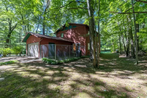 18970 Windingbrook Pl, Big Rapids, MI 49307