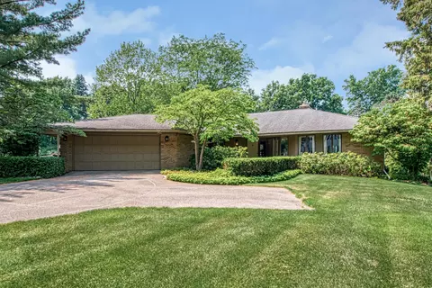573 Saint Andrews Ct SE, Grand Rapids, MI 49546