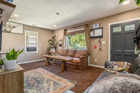 744 E Prospect St, Marshall, MI 49068 photo 9