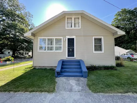 1415 Palmer Ave, Muskegon, MI 49441