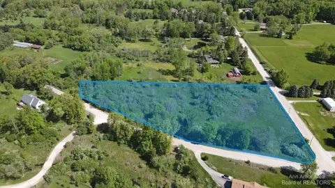 8259 Merrill Rd, Whitmore Lake, MI 48189