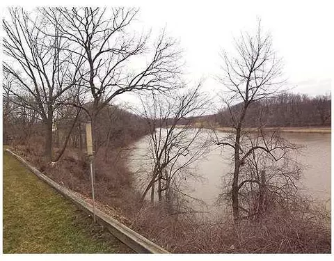 202 Whitlock, Saline, MI 48176 photo 5