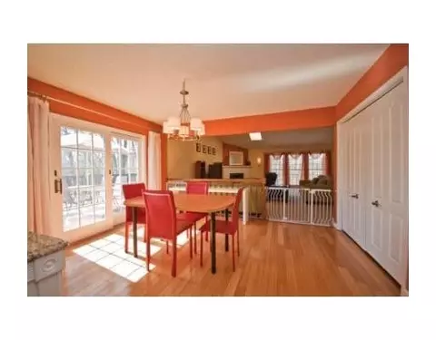 311 Hunters Ridge Dr, Pittsfield, MI 48176 photo 7
