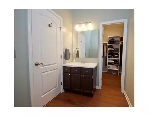 311 Hunters Ridge Dr, Pittsfield, MI 48176 photo 10