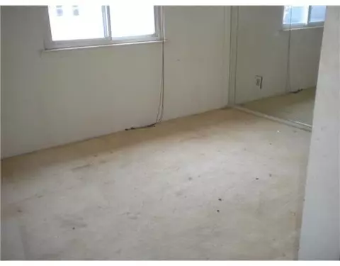 16206 Oaktree, Romulus, MI 48174 photo 7