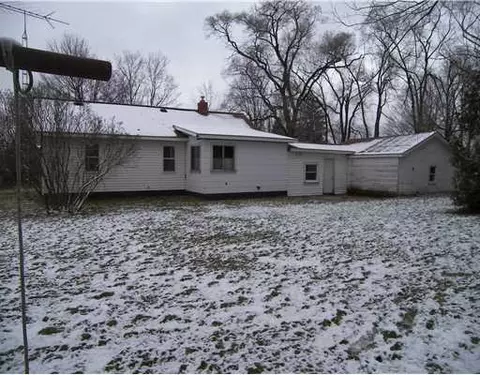 9035 Gross, Dexter, MI 48130 photo 2