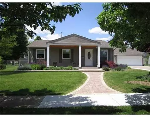 709 Brook St, Tecumseh, MI 49286 photo 1