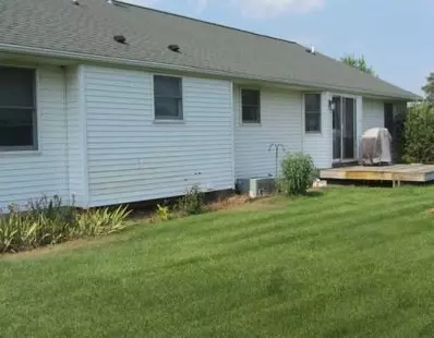 5360 Goedert Dr, Tecumseh, MI 49286 photo 2