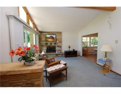 10400 Moon, Saline, MI 48176 photo 4
