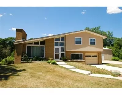 10400 Moon, Saline, MI 48176 photo 1
