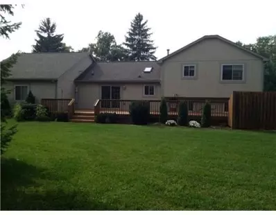 8954 Mast, Dexter, MI 48130 photo 2
