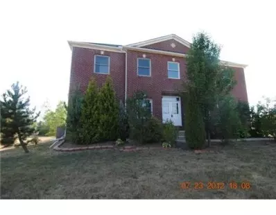 7186 Suncrest Dr, Saline, MI 48176 photo 1