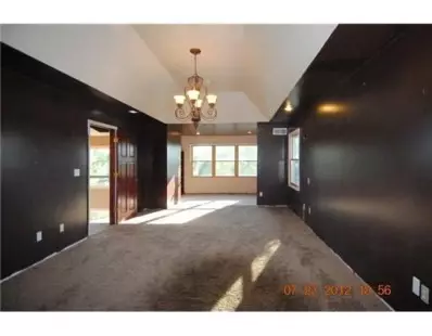 7186 Suncrest Dr, Saline, MI 48176 photo 9