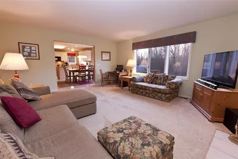 5294 Polo Fields Dr, Ann Arbor, MI 48103 photo 10
