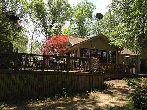 5046 Page Ave, Leoni, MI 49201 photo 2