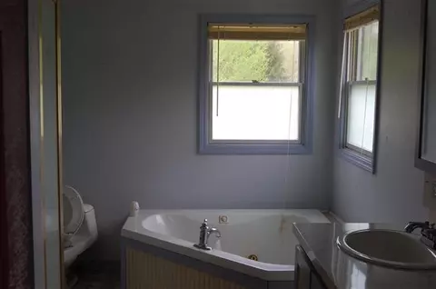 15058 Van Syckle Ct, Gregory, MI 48137 photo 7