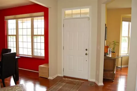 5253 Falling Leaf Dr, Ann Arbor, MI 48108 photo 4