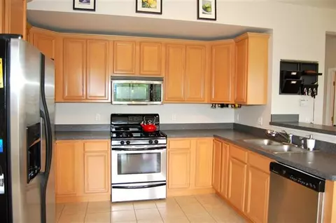 5253 Falling Leaf Dr, Ann Arbor, MI 48108 photo 8