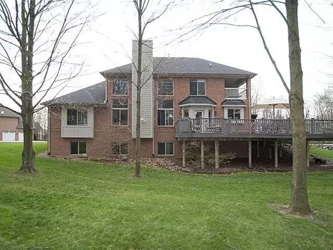 286 Shelby Ct, Saline, MI 48176 photo 4