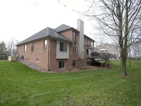 286 Shelby Ct, Saline, MI 48176 photo 5